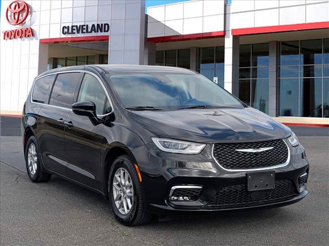 used 2024 Chrysler Pacifica car, priced at $29,991