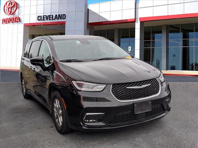 used 2024 Chrysler Pacifica car, priced at $29,991