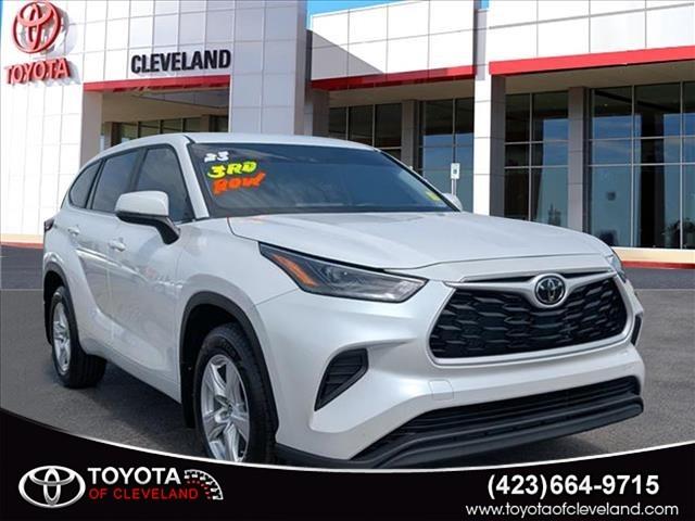used 2023 Toyota Highlander car, priced at $33,992