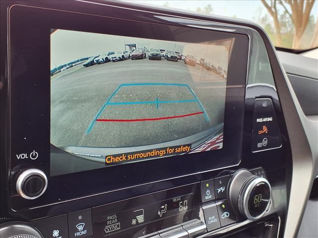 used 2025 Toyota Highlander Hybrid car, priced at $52,991