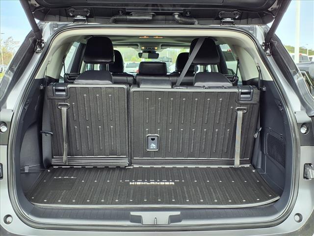 used 2025 Toyota Highlander Hybrid car, priced at $52,991