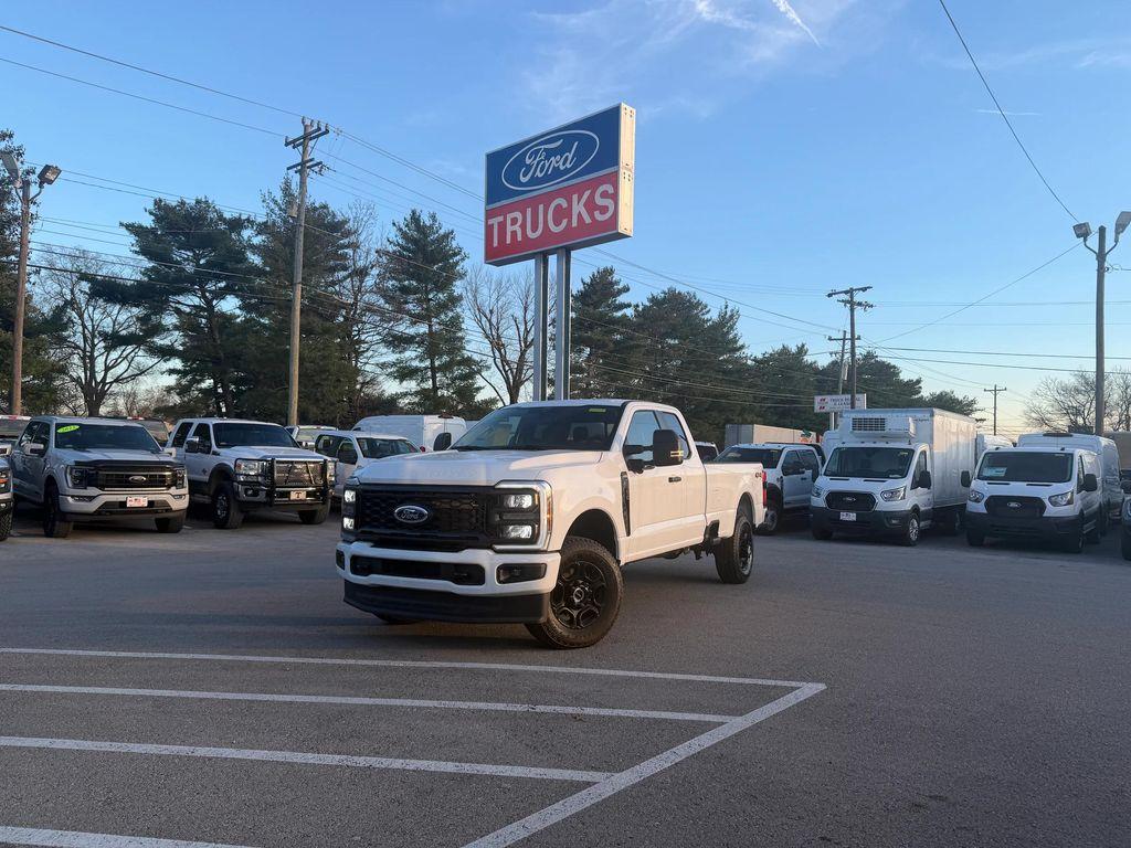 new 2025 Ford F-350 car, priced at $59,011