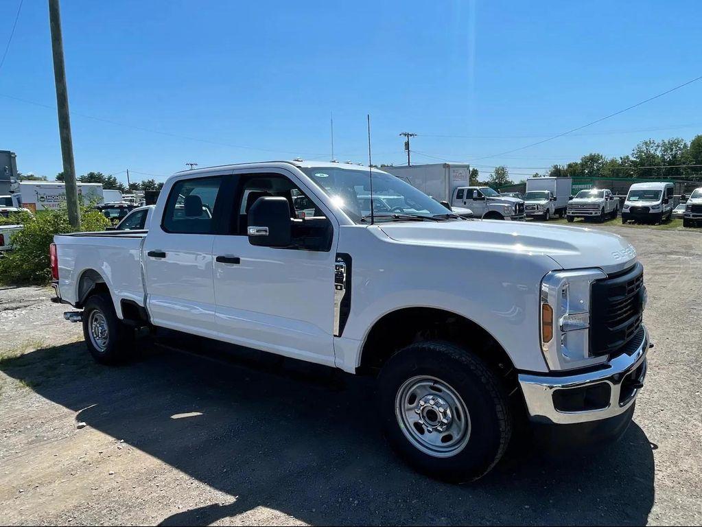 new 2025 Ford F-250 car, priced at $59,837