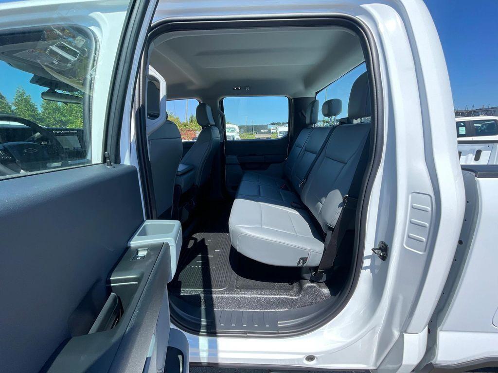 new 2025 Ford F-250 car, priced at $59,837