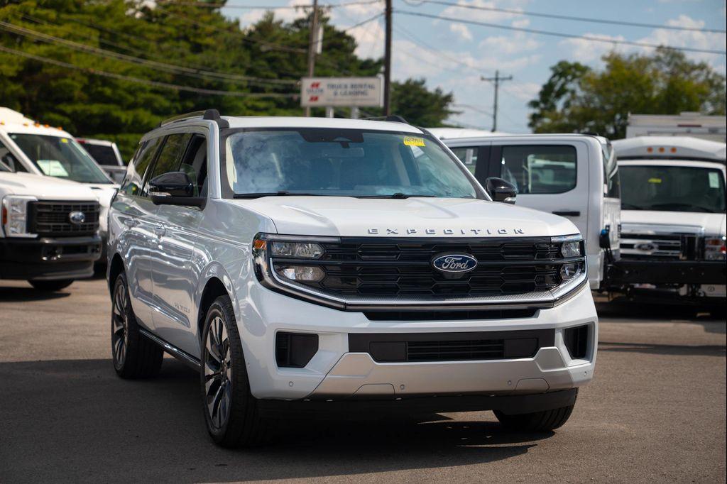 new 2025 Ford Expedition car, priced at $83,185