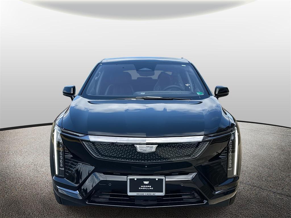 new 2025 Cadillac OPTIQ car, priced at $55,610