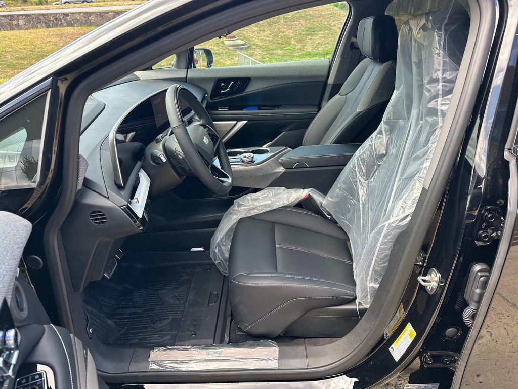 new 2025 Cadillac OPTIQ car, priced at $56,609