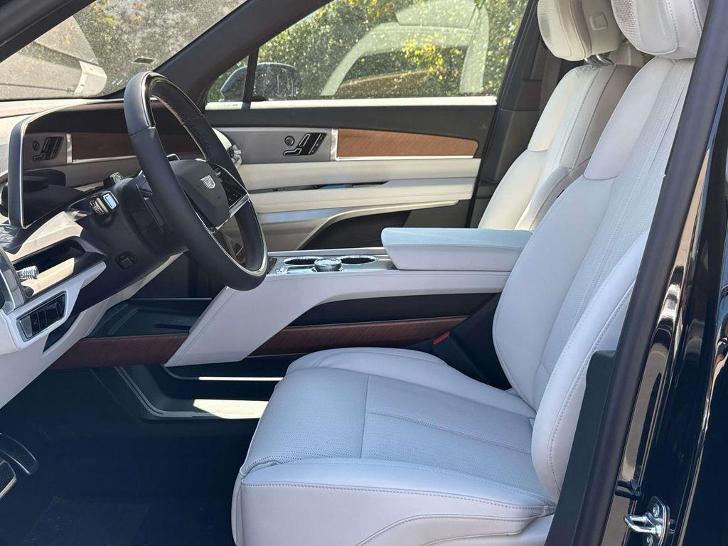 new 2026 Cadillac VISTIQ car, priced at $81,015