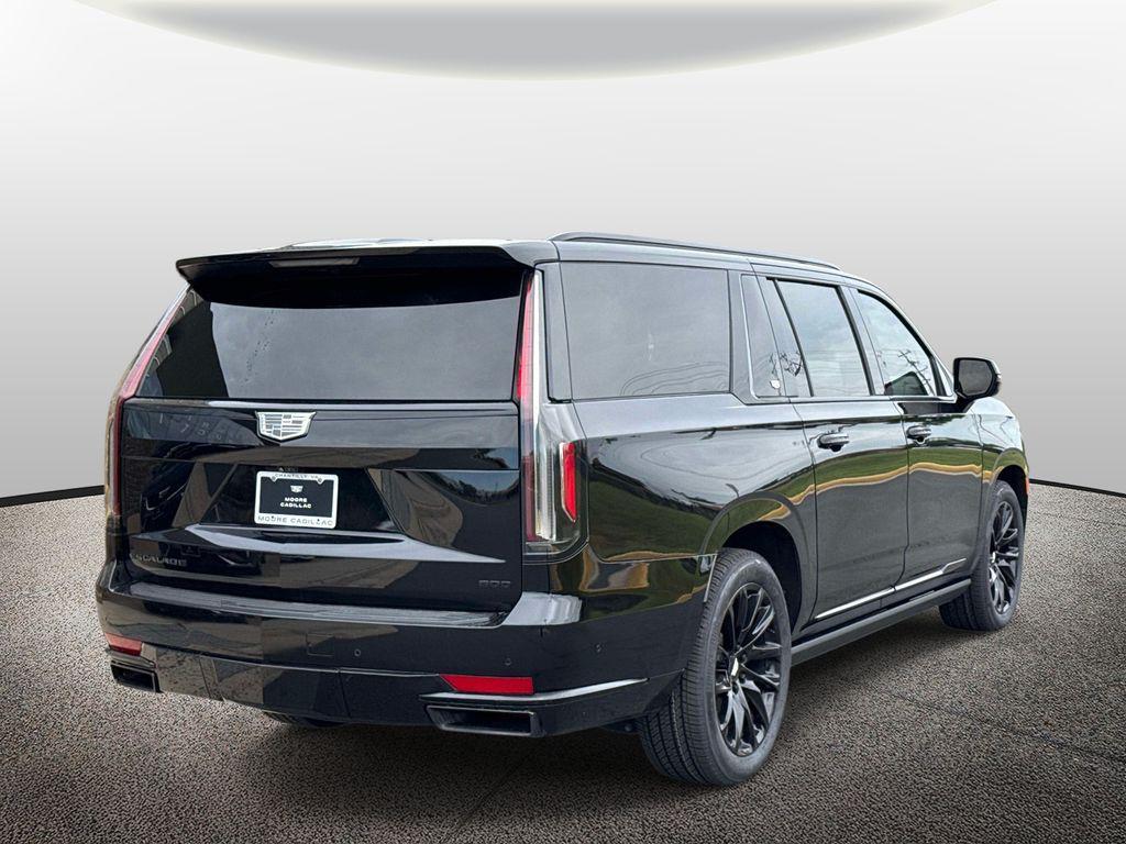 used 2023 Cadillac Escalade ESV car, priced at $61,999