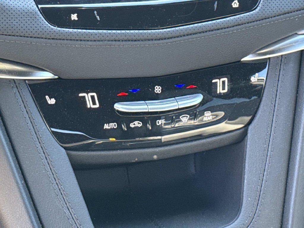 new 2026 Cadillac XT5 car, priced at $50,019