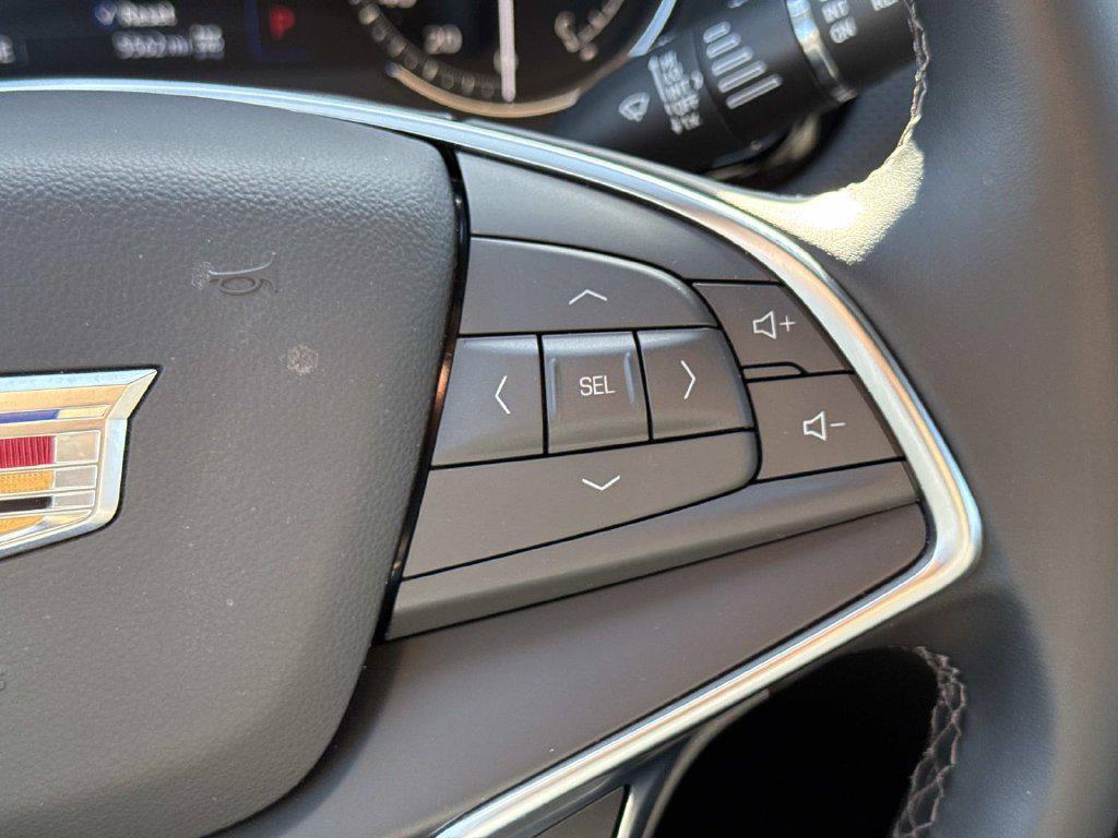 new 2026 Cadillac XT5 car, priced at $50,019
