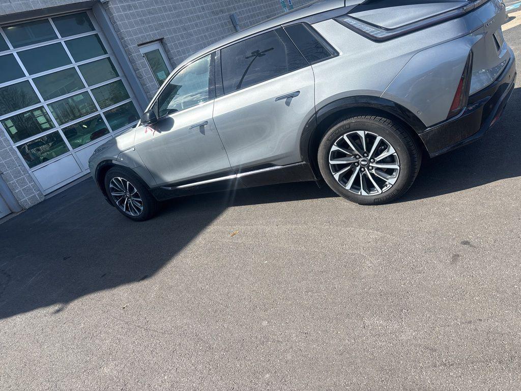 used 2024 Cadillac LYRIQ car, priced at $43,000