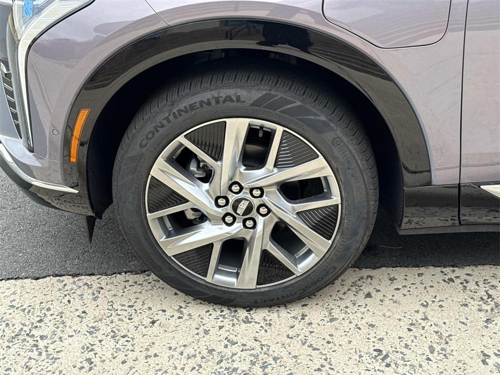 new 2026 Cadillac OPTIQ car, priced at $57,515