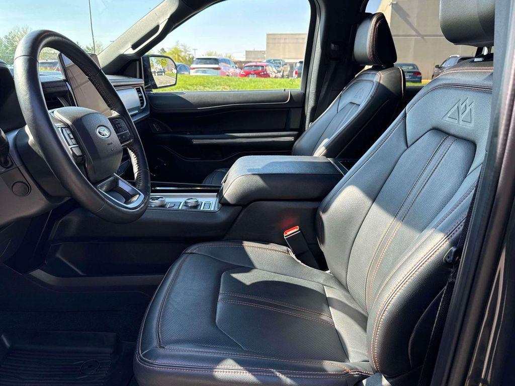 used 2024 Ford Expedition car, priced at $62,000