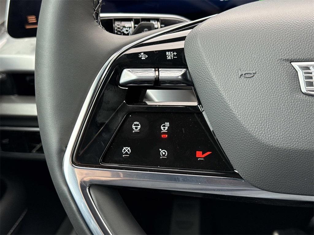 new 2026 Cadillac VISTIQ car, priced at $80,215