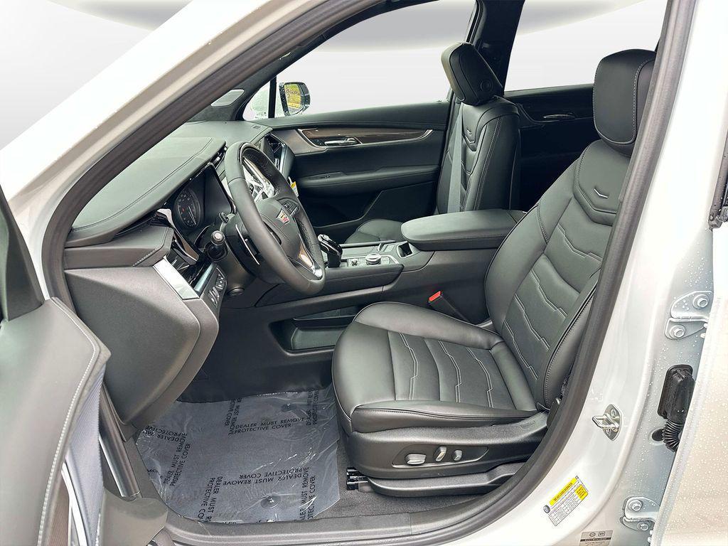 new 2025 Cadillac XT6 car, priced at $76,915