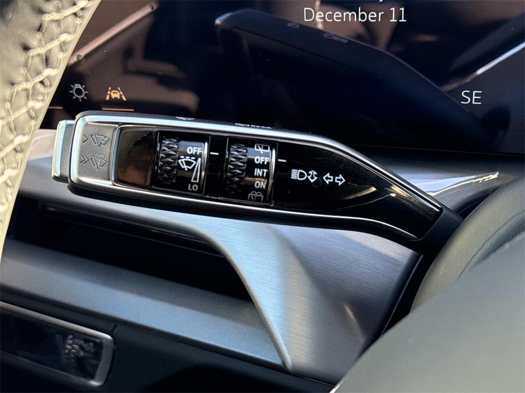 new 2026 Cadillac VISTIQ car, priced at $81,180