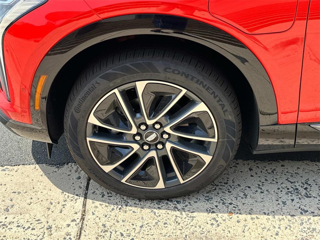 new 2025 Cadillac OPTIQ car, priced at $56,835