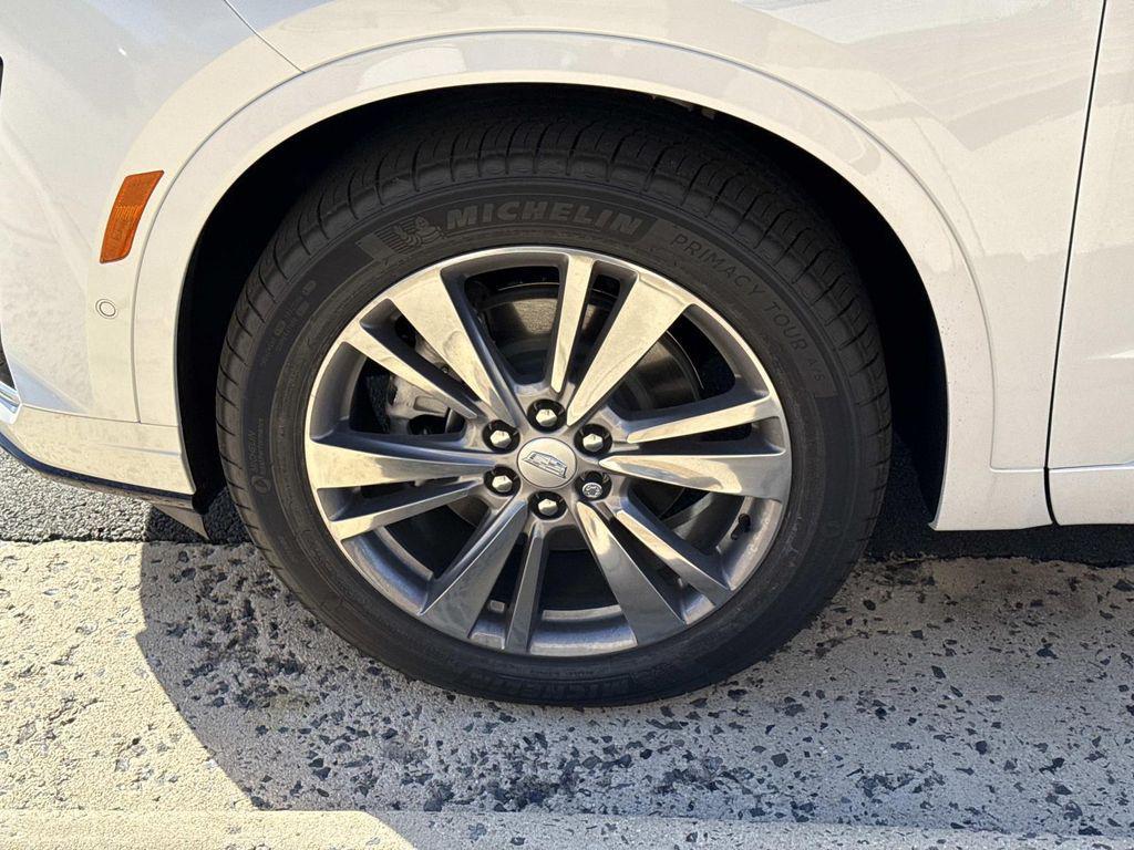 new 2025 Cadillac XT6 car, priced at $63,265