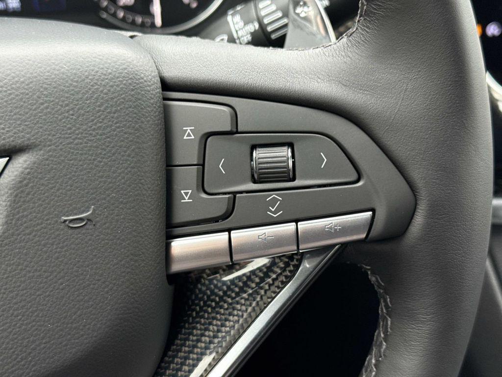 new 2025 Cadillac XT6 car, priced at $64,690