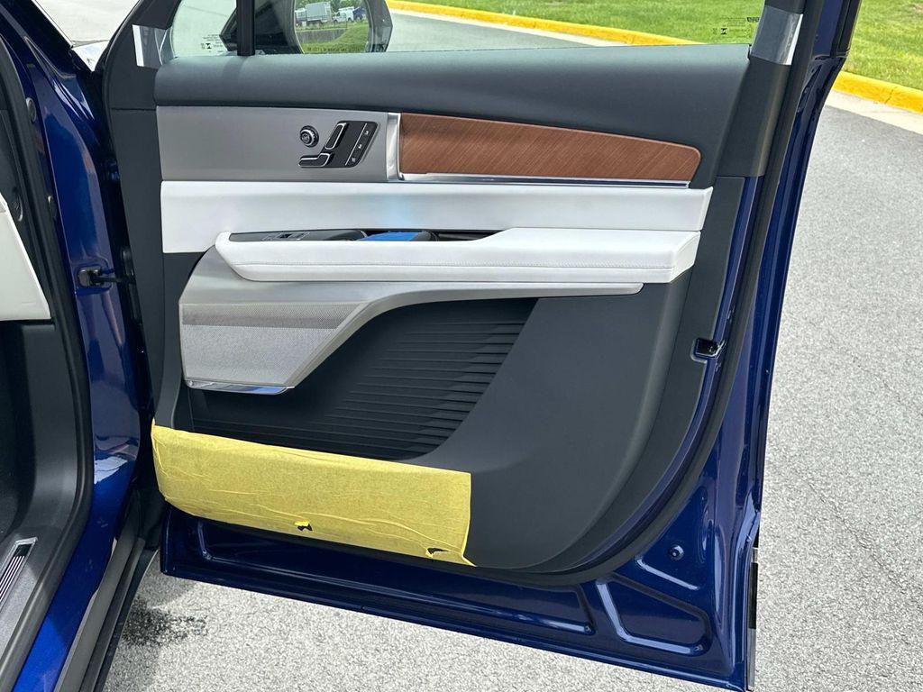 new 2026 Cadillac VISTIQ car, priced at $81,615