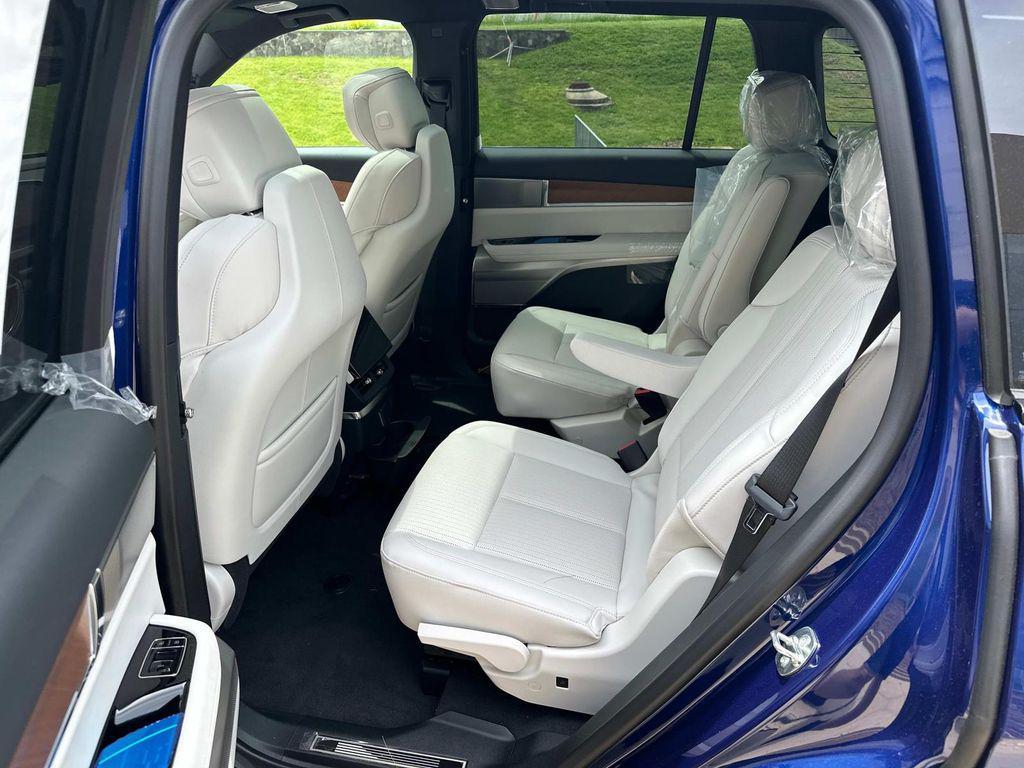 new 2026 Cadillac VISTIQ car, priced at $81,615