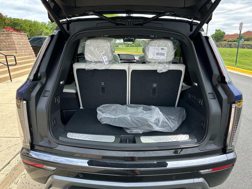 new 2026 Cadillac VISTIQ car, priced at $81,615