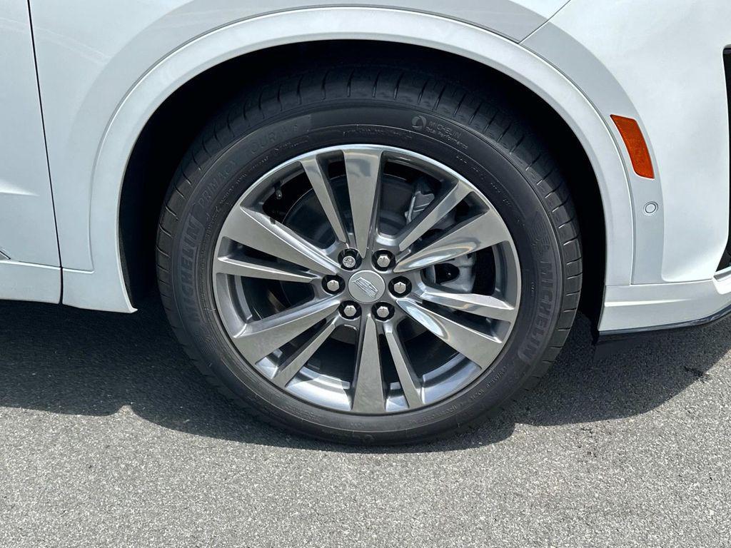 new 2025 Cadillac XT6 car, priced at $64,565
