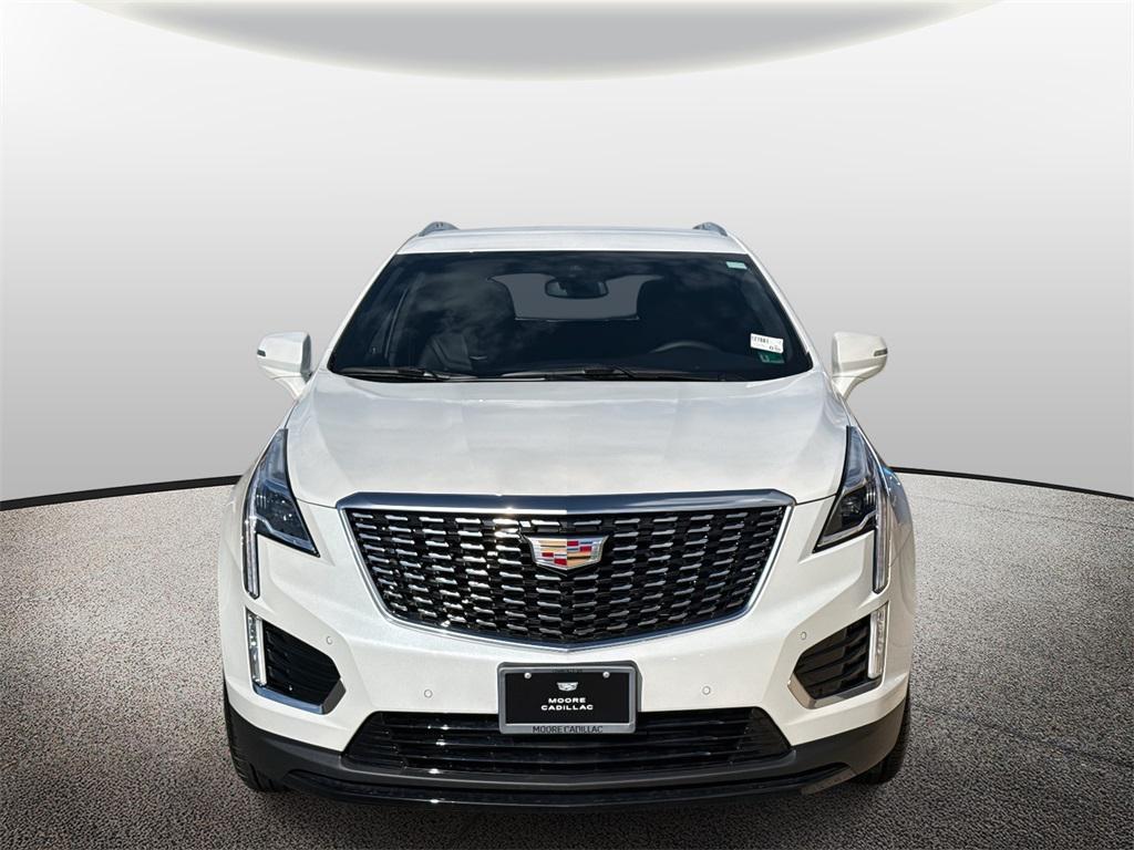 new 2025 Cadillac XT5 car, priced at $46,915