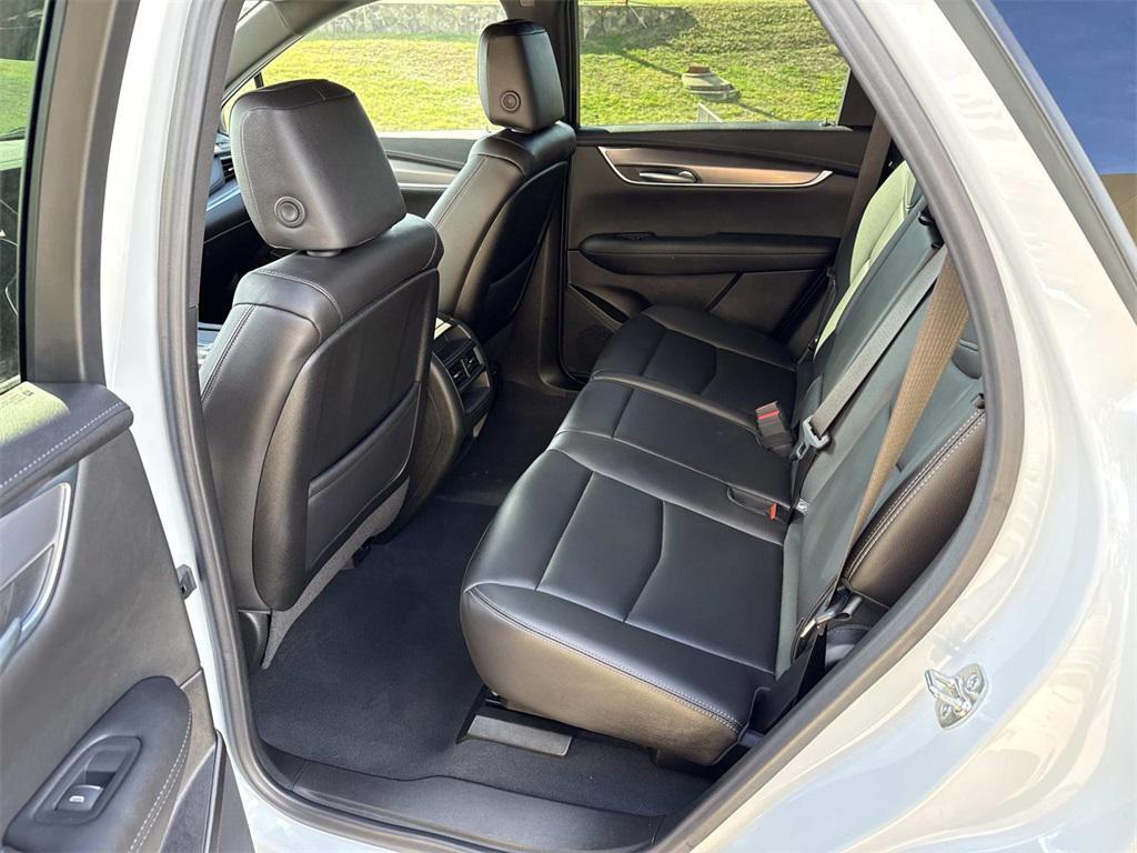 new 2025 Cadillac XT5 car, priced at $46,915