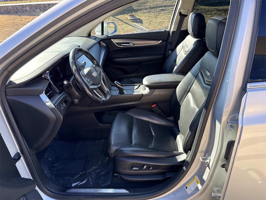 used 2019 Cadillac XT5 car, priced at $16,000