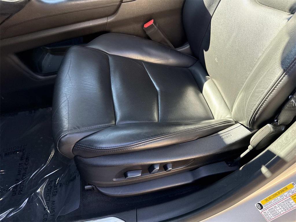 used 2019 Cadillac XT5 car, priced at $16,000