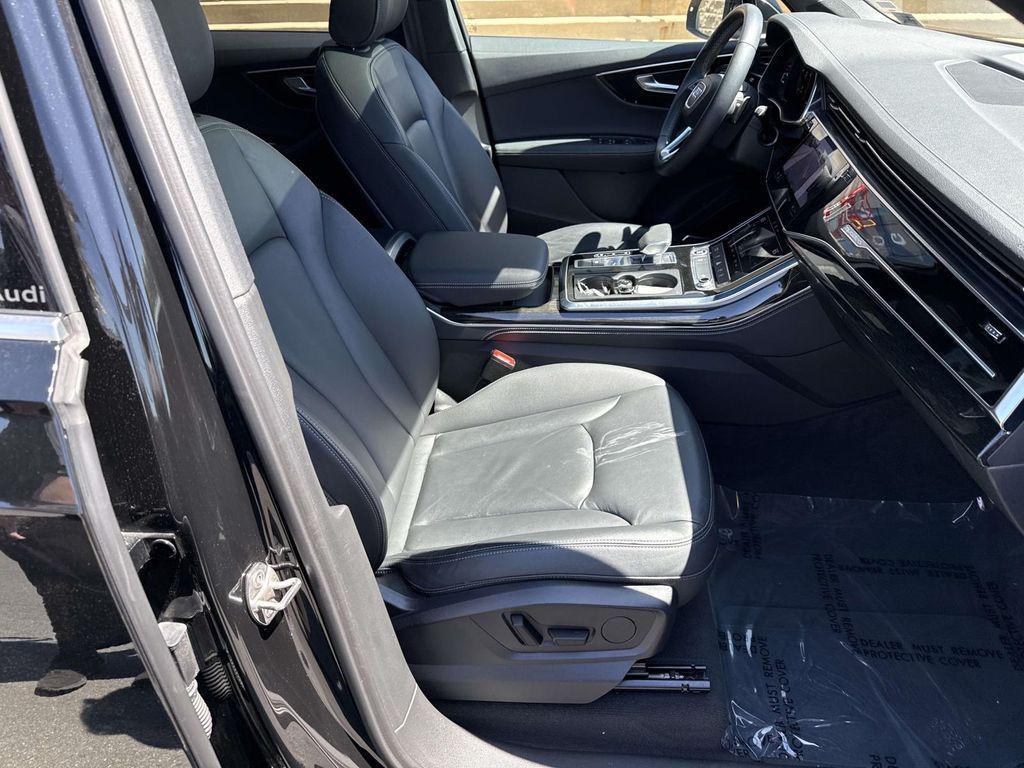used 2025 Audi Q7 car, priced at $44,999