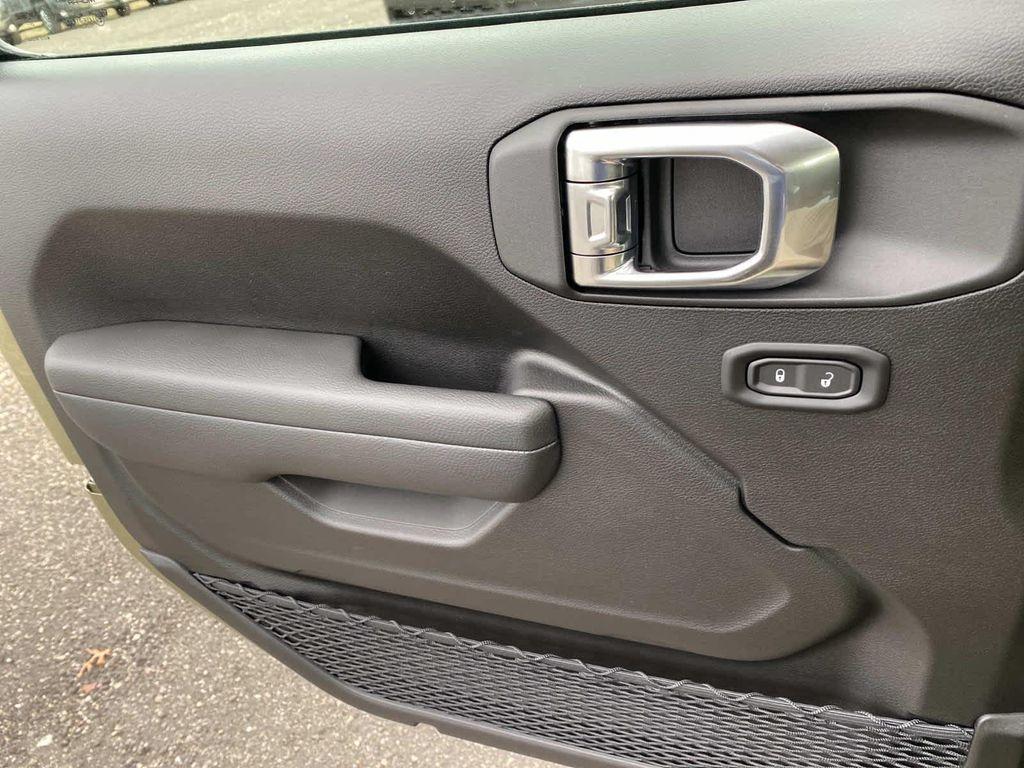 new 2026 Jeep Wrangler car, priced at $42,500