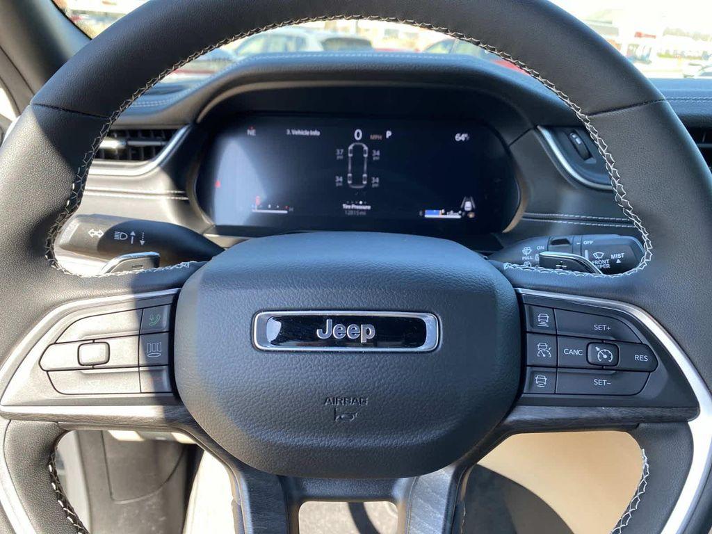 used 2025 Jeep Grand Cherokee L car, priced at $44,328