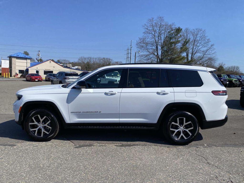 used 2025 Jeep Grand Cherokee L car, priced at $44,328