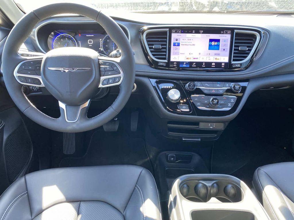 new 2026 Chrysler Pacifica car, priced at $51,005