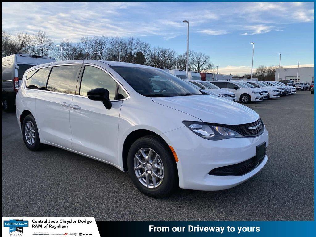 new 2026 Chrysler Voyager car, priced at $43,115