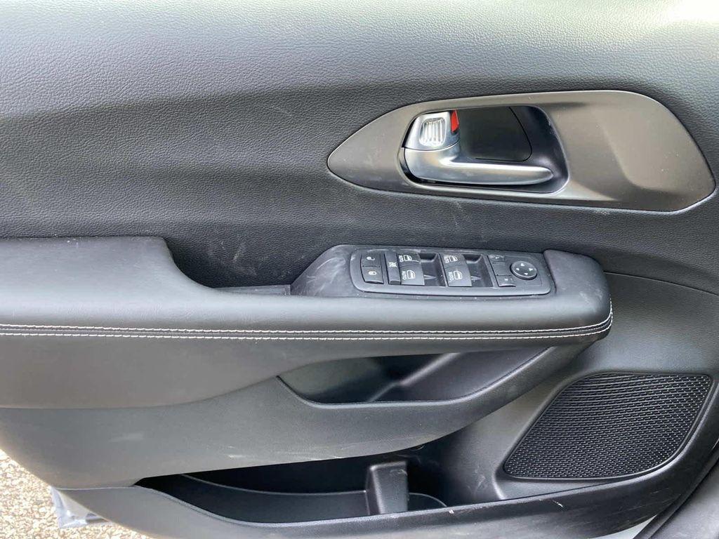 new 2026 Chrysler Voyager car, priced at $43,610