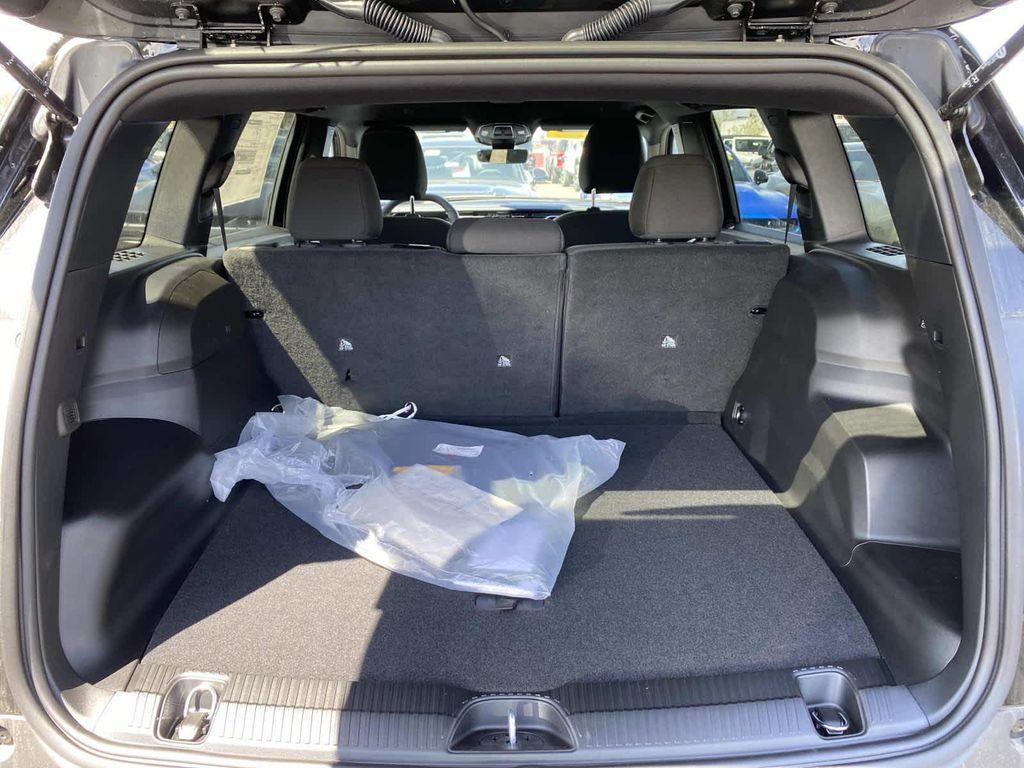 new 2026 Jeep Cherokee car, priced at $41,310