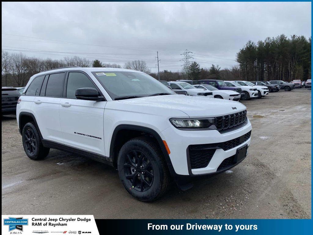 new 2026 Jeep Grand Cherokee car, priced at $48,575