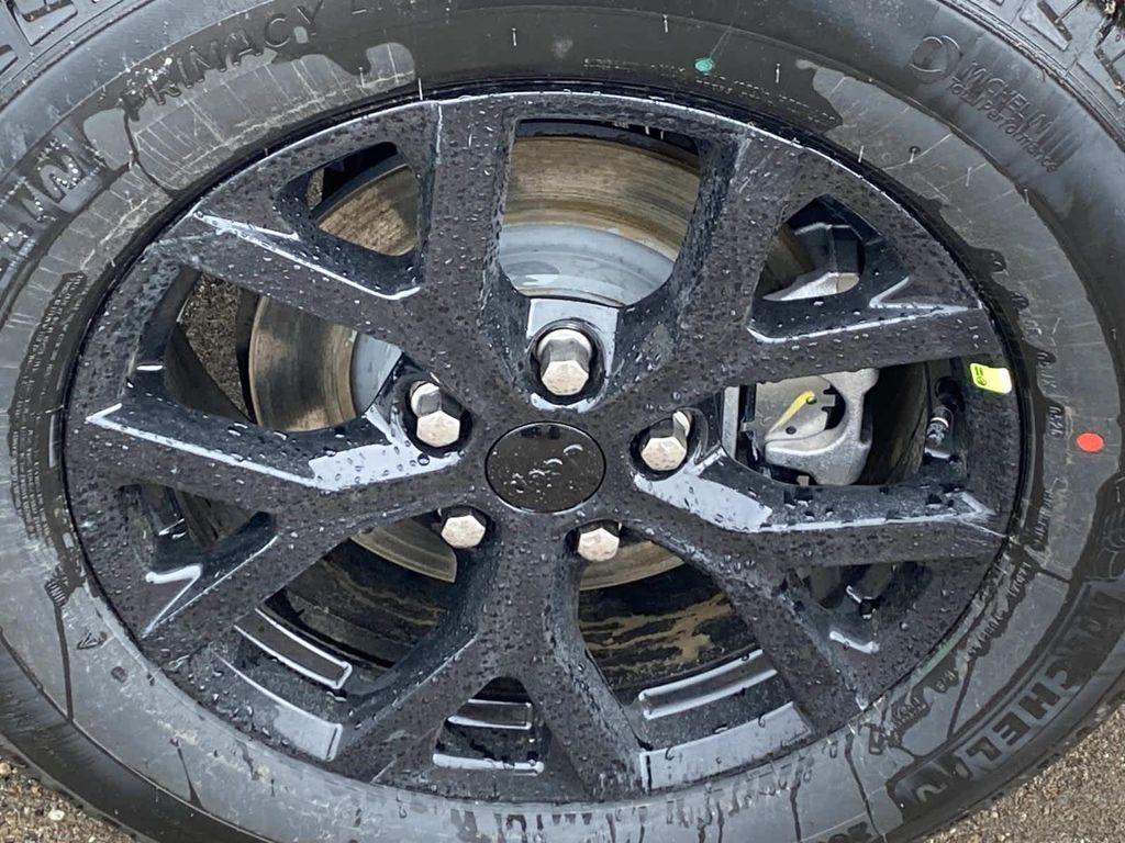 new 2026 Jeep Grand Cherokee car, priced at $48,575