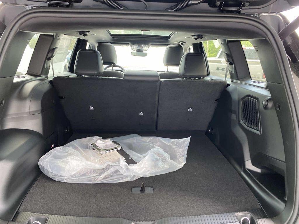 new 2026 Jeep Cherokee car, priced at $45,900