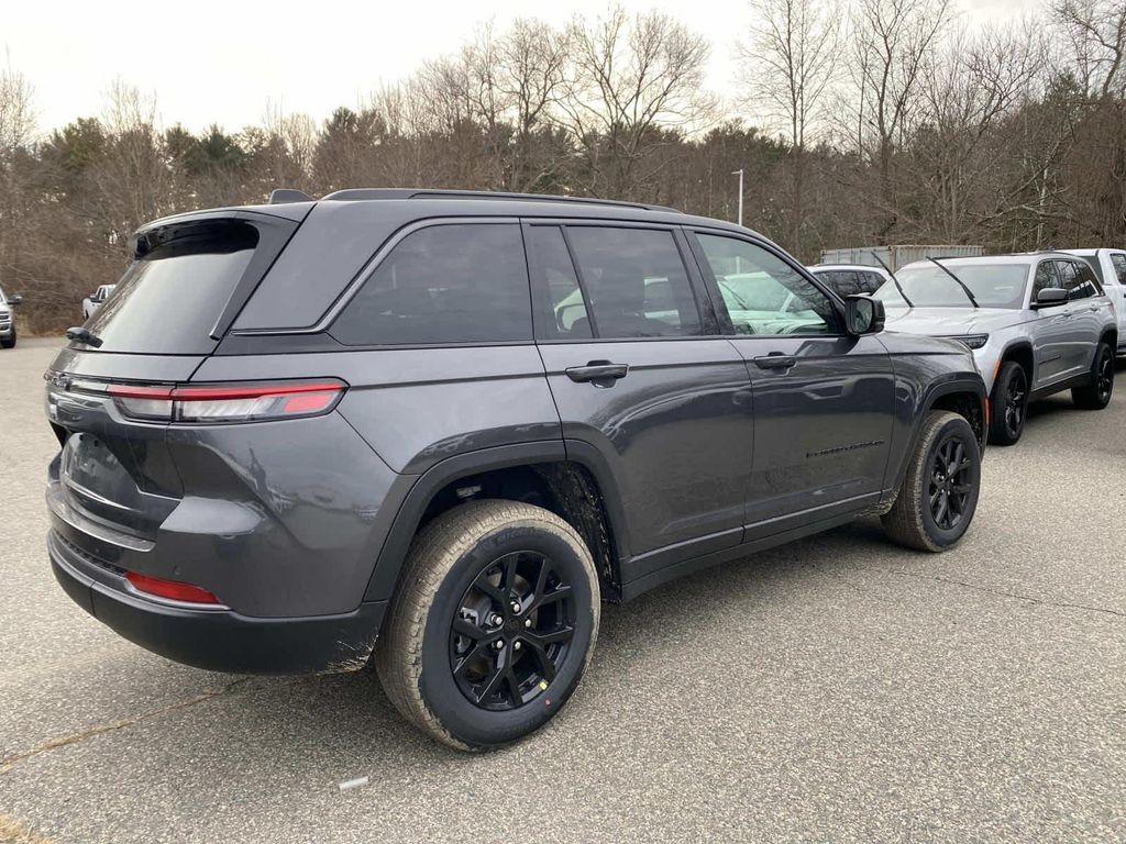 new 2026 Jeep Grand Cherokee car, priced at $48,750