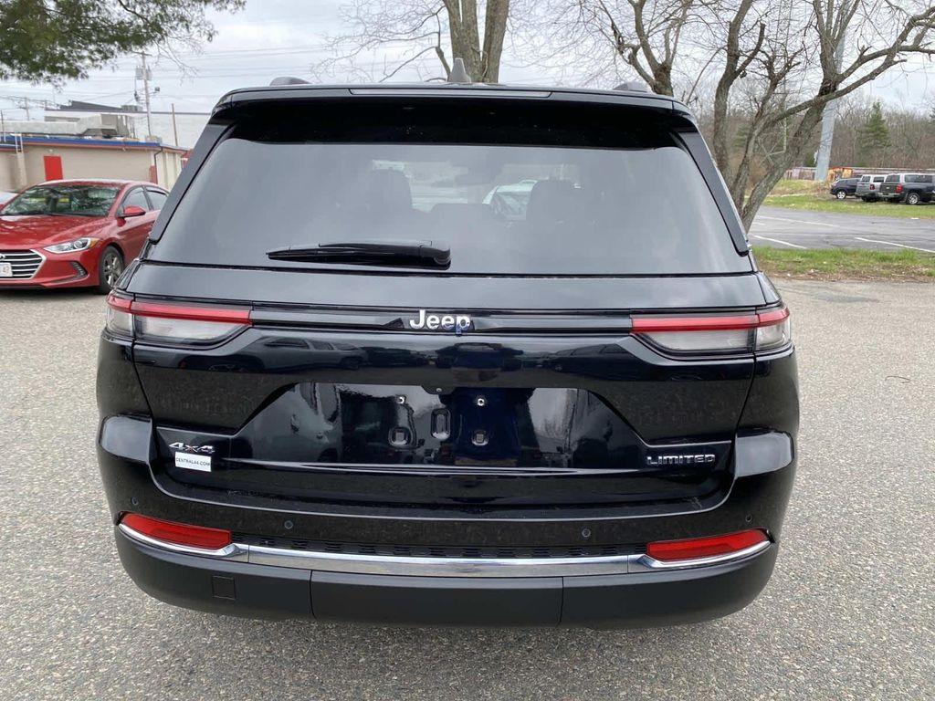 used 2023 Jeep Grand Cherokee car, priced at $33,290