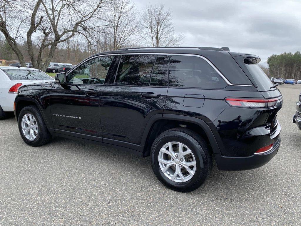 used 2023 Jeep Grand Cherokee car, priced at $33,290