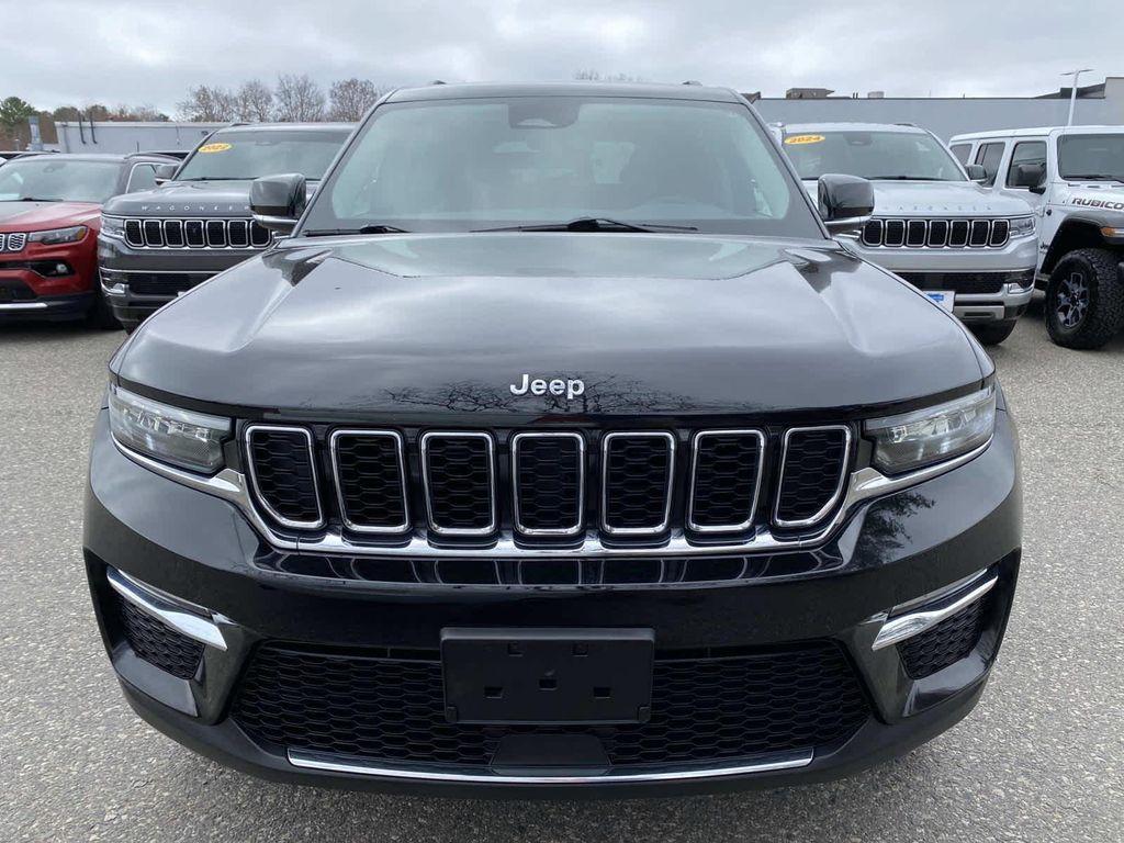 used 2023 Jeep Grand Cherokee car, priced at $33,290
