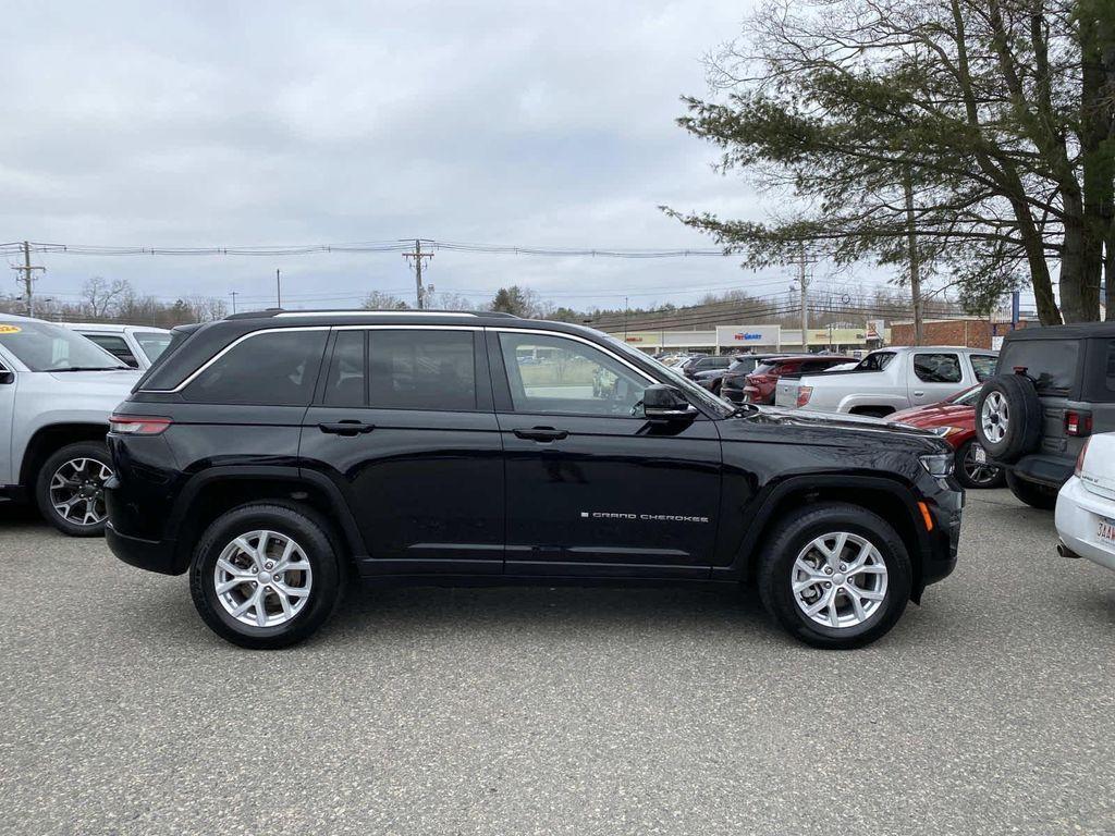 used 2023 Jeep Grand Cherokee car, priced at $33,290