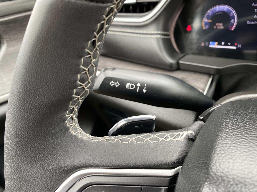 used 2023 Jeep Grand Cherokee car, priced at $33,290