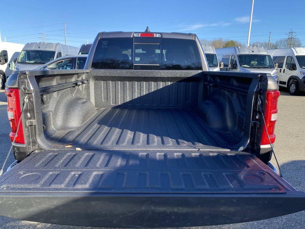 new 2025 Ram 1500 car, priced at $59,995